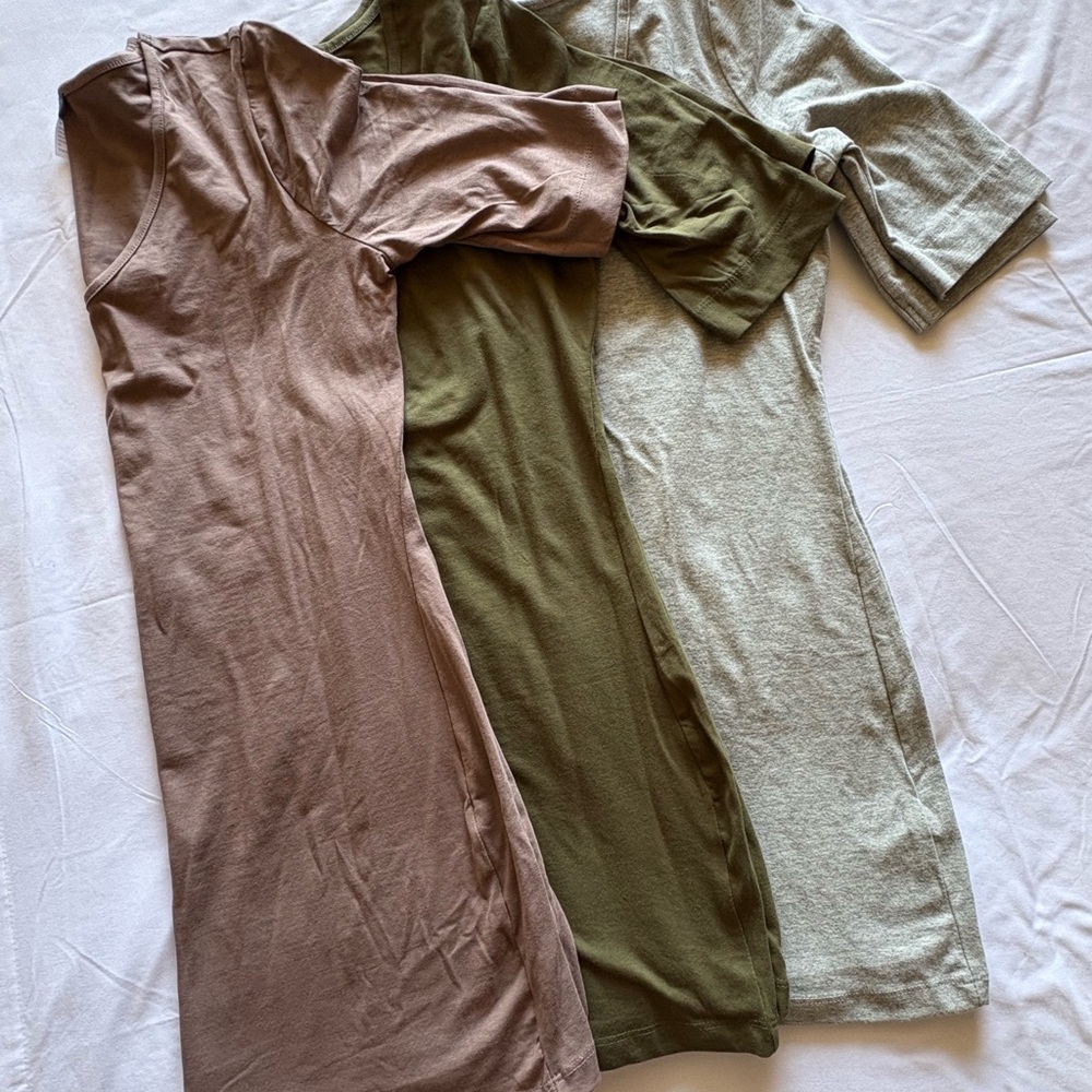 bundle of 3 VENUS Long Sleeve V-Neck Tops - Gray, Olive, Pink - Picture 4 of 8